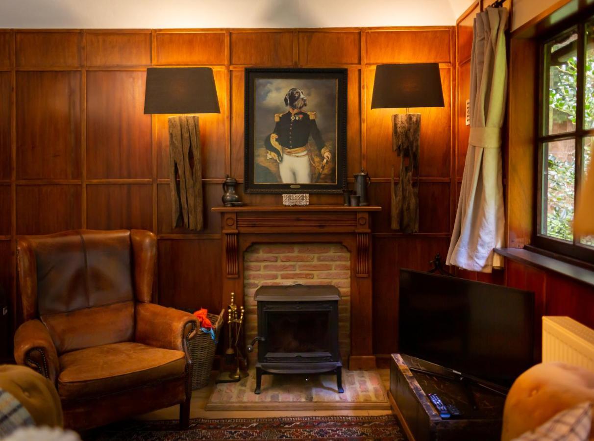 Landgoed Dennenholt - 5 Unique Holiday Homes フィールハウテン 部屋 写真