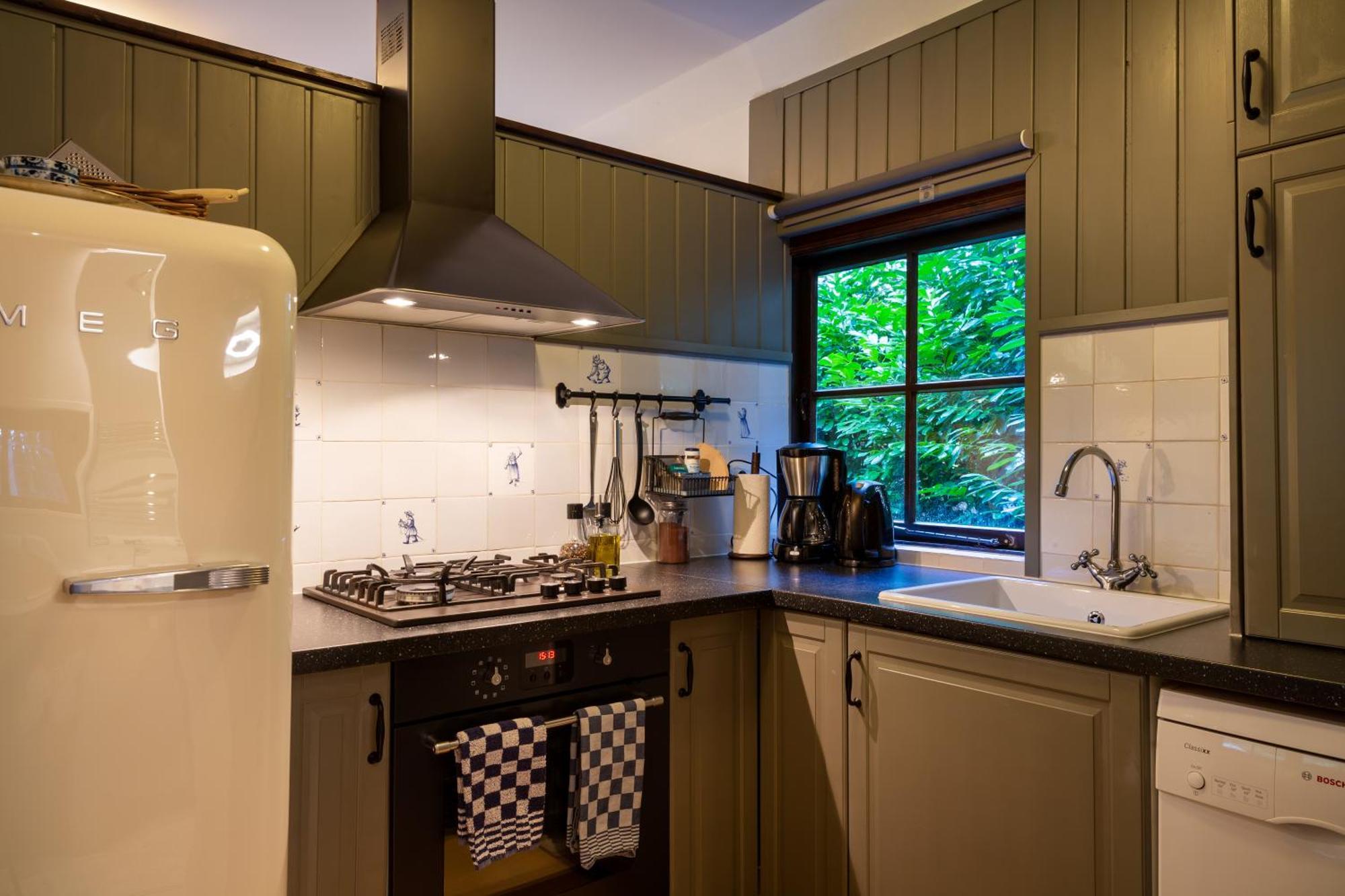 Landgoed Dennenholt - 5 Unique Holiday Homes フィールハウテン 部屋 写真